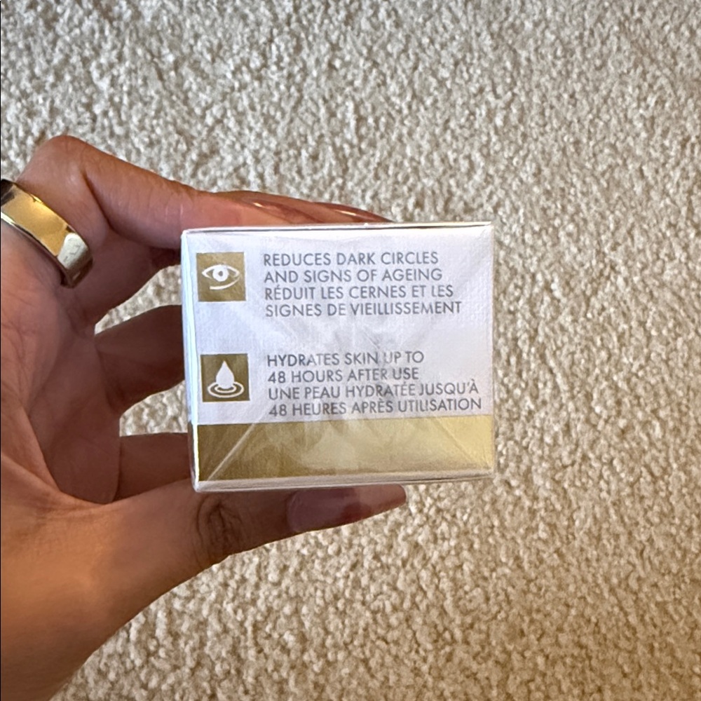 Eve Lom Radiance Antioxidant Eye Cream - Picture 2 of 4